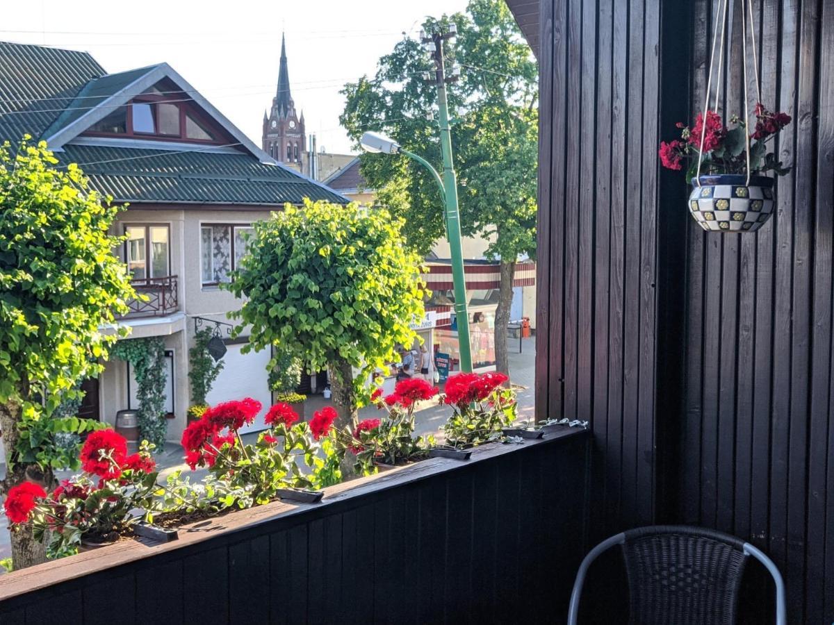 Guest House Nika - Cottages And Rooms In The Heart Of Palanga City Center Exterior photo
